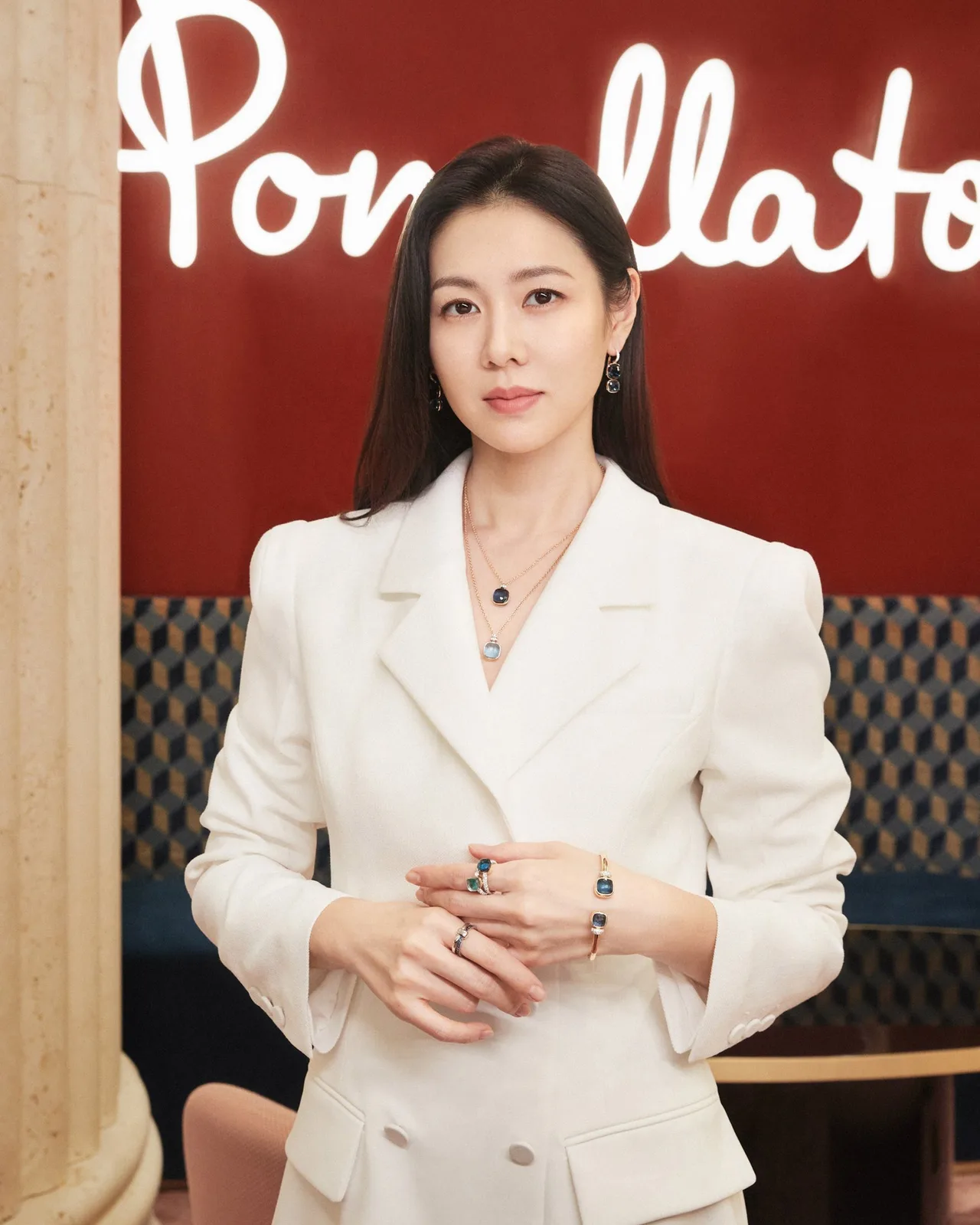trang sức phong thủy của Son Ye Jin trang sức đá quý cao cấp của Son Ye Jin