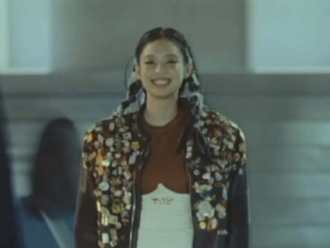 elle-thoi-trang-jennie-seoul-city-15