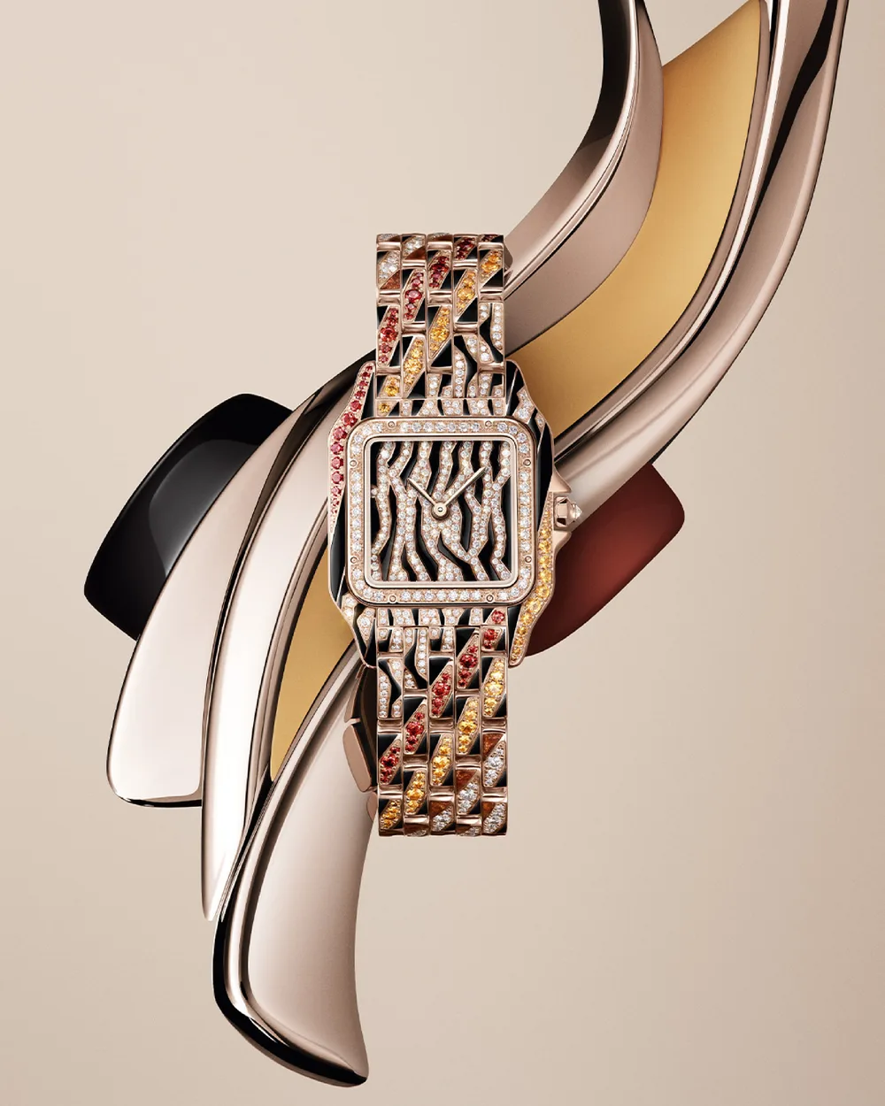Panthère de Cartier bằng vàng hồng nạm kim cương và đá quý