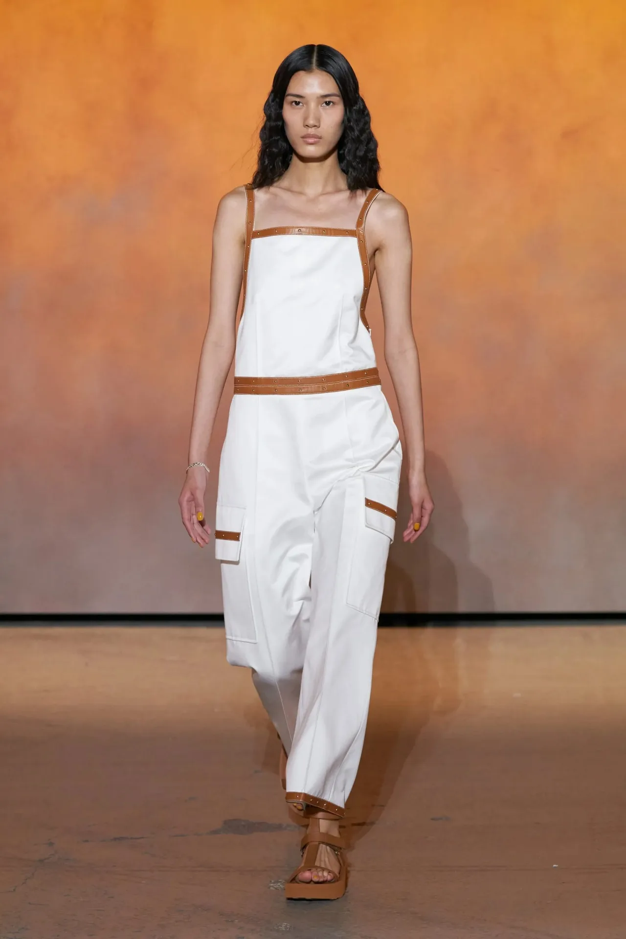 thiết kế jumpsuit Hermès Xuân Hè 2022