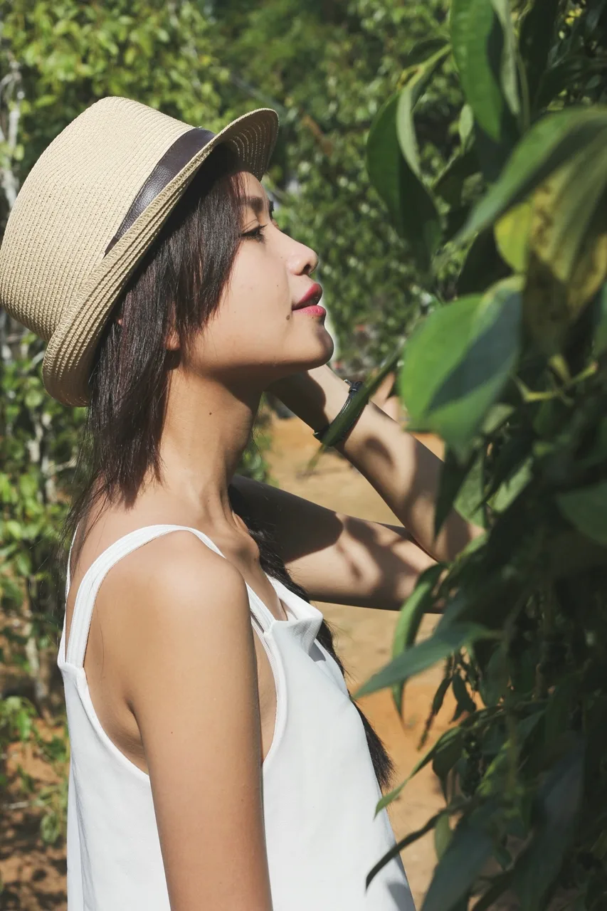 Quán quân Vietnam’s Next Top Model – người quyến rũ gợi cảm, người thanh thoát tinh khôi khoe dáng trên bãi biển - 04
