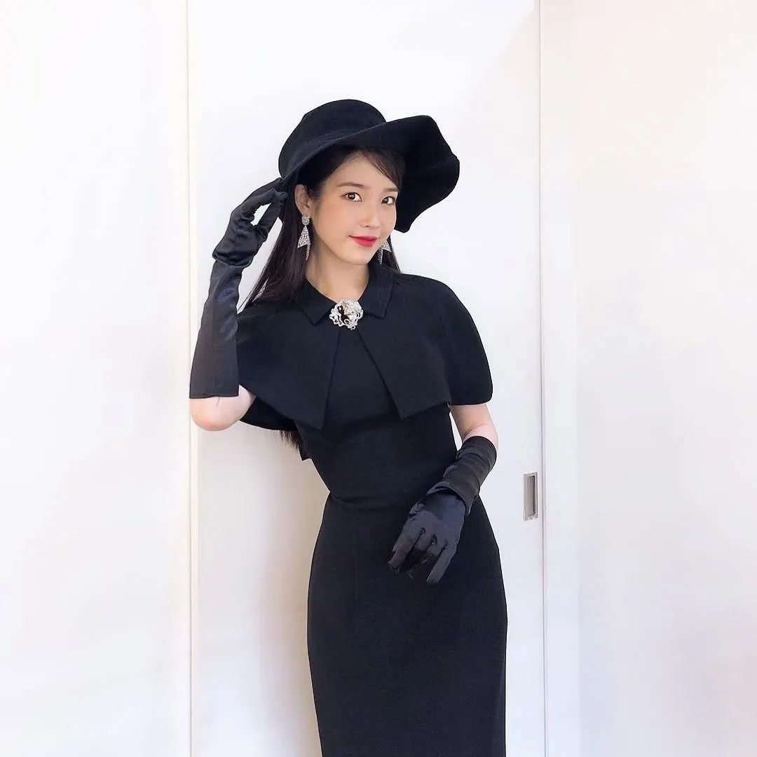 Diễn viên phim Perfect Crown IU trong phim Khách sạn ánh trăng