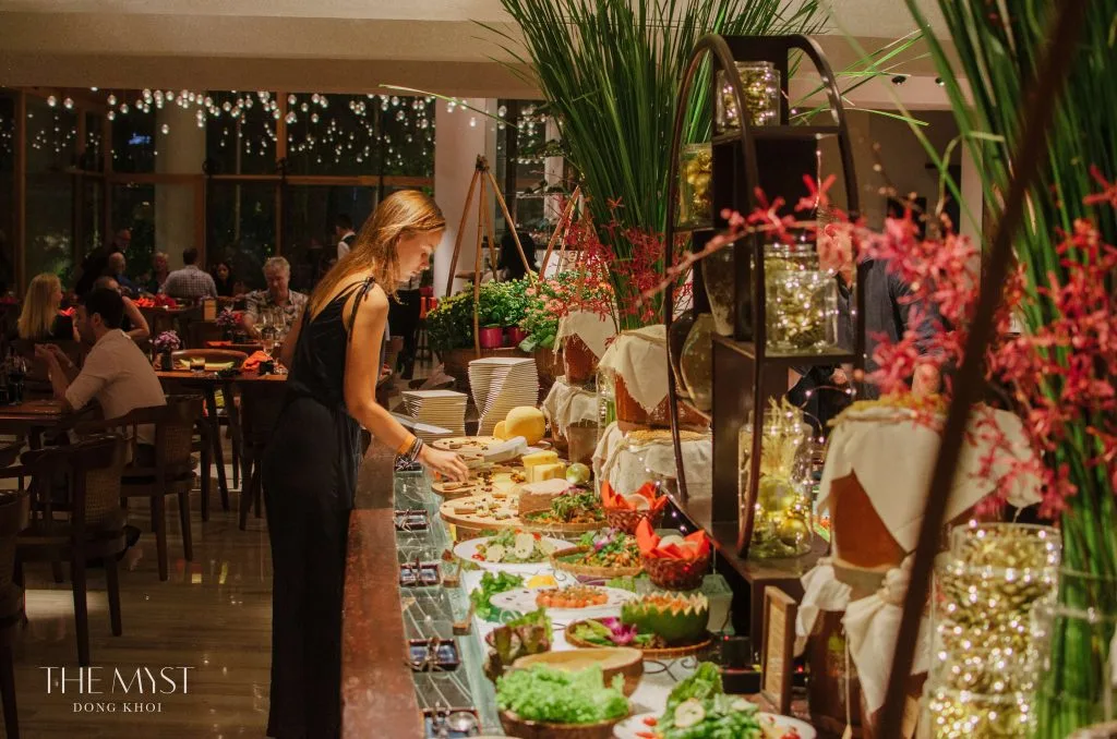 The Myst Đồng Khởi tiệc năm mới 3