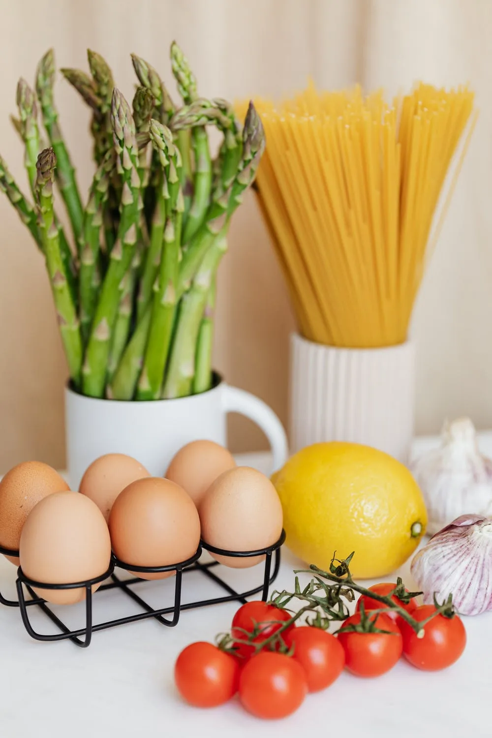 Trị mụn cám bằng trứng gà và chanh.