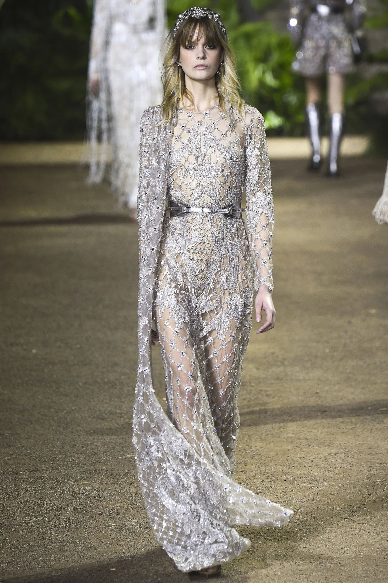 elie-saab-spring2016-ellevietnam(6)