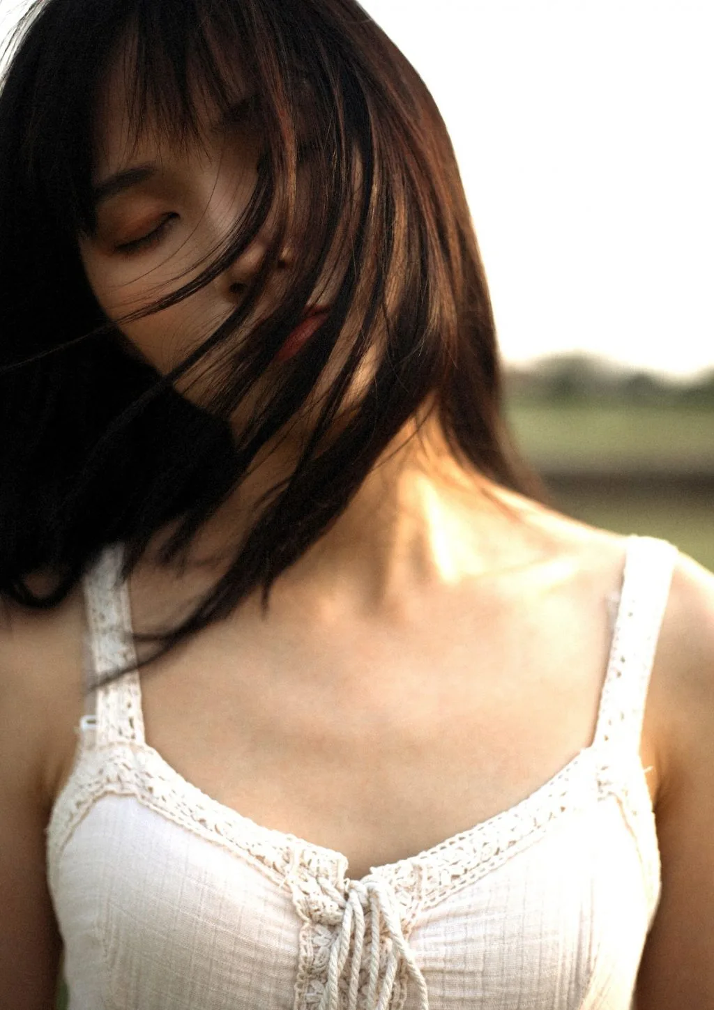 Chanh-Cô gái nhắm mắt. Chanh-Cô gái nhắm mắt.