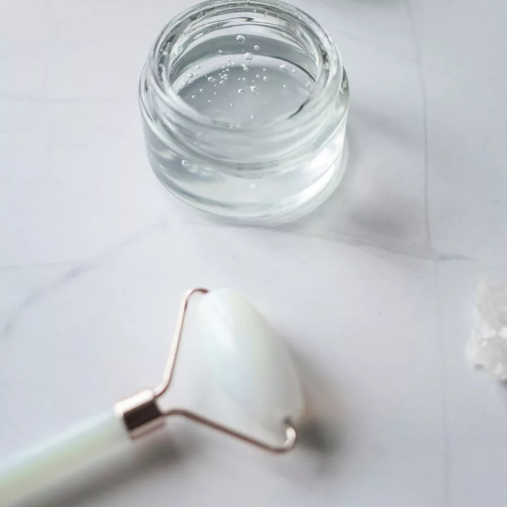 Gel nha đam tươi dùng trong các công thức làm đẹp và dưỡng da tại nhà