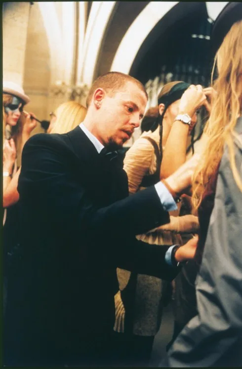 Lee Alexander McQueen là một trong những tài năng tuyệt vời của thế giới giời trang.