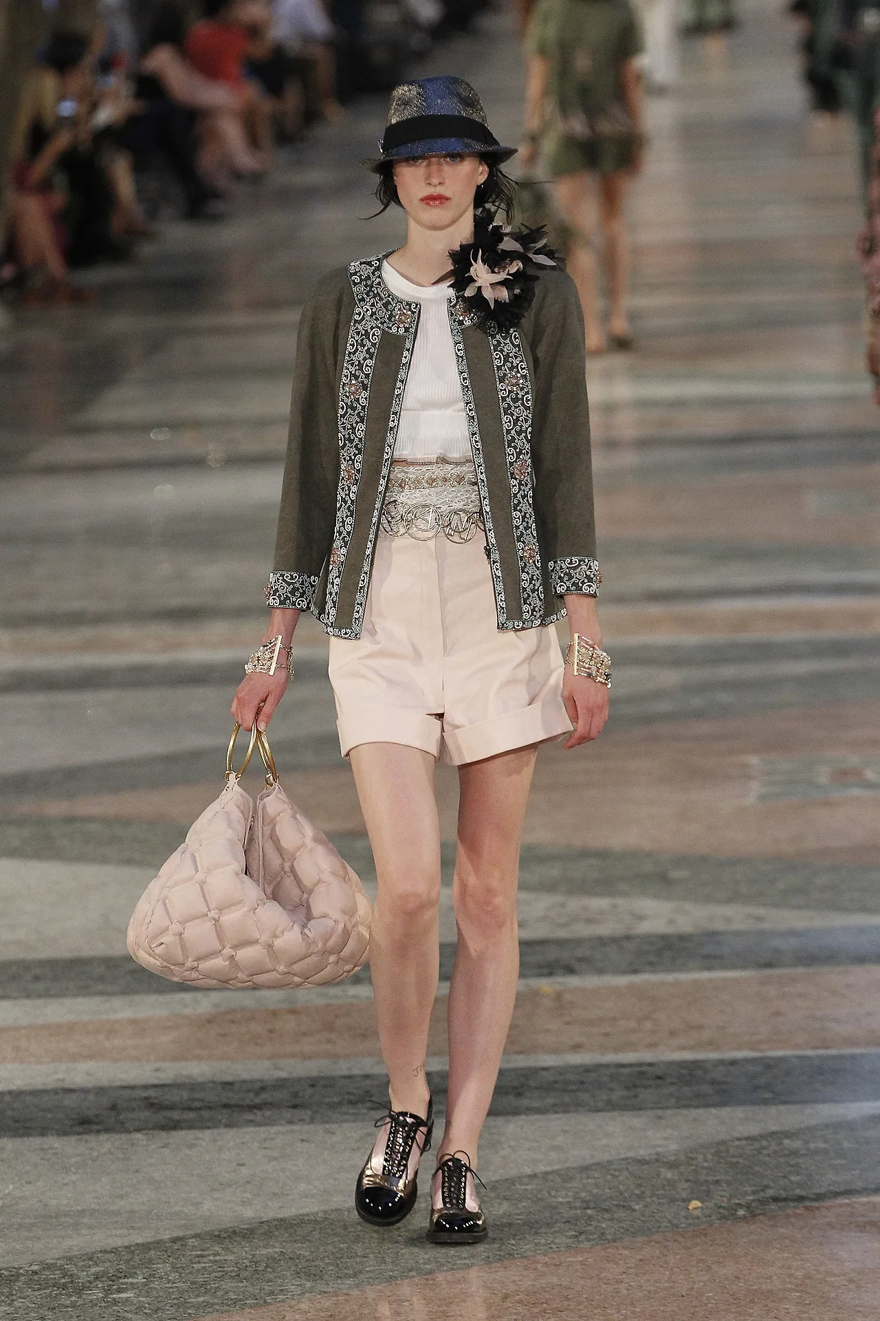 BST Chanel Resort 2017 – ellevietnam 15