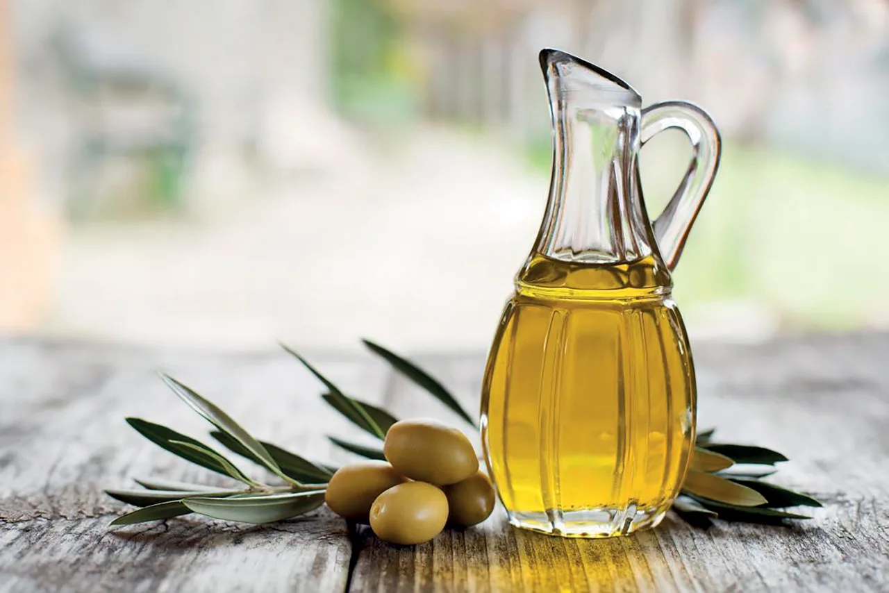 công thức làm đẹp dưỡng môi bằng dầu olive công thức làm đẹp dưỡng môi bằng dầu olive