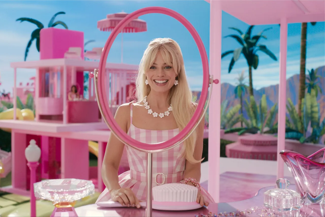 barbie phong cách trang điểm barbie phong cách trang điểm