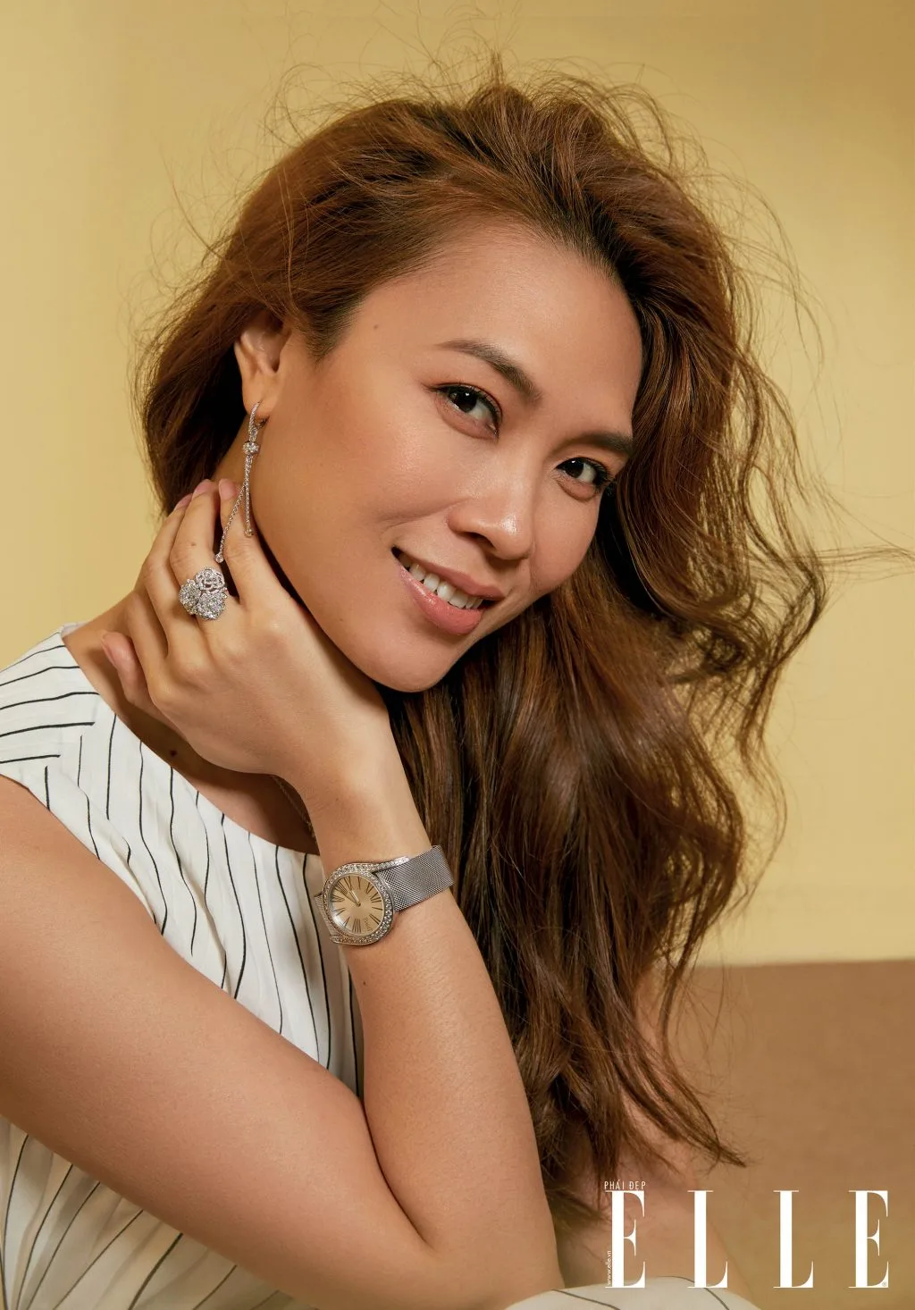 Mỹ Tâm 4 cô gái cười lúng liếng