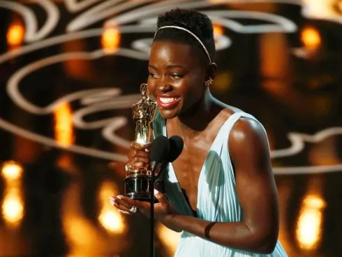 Lupita Nyong'o thắng giải Nữ diễn viên phụ xuất sắc nhất