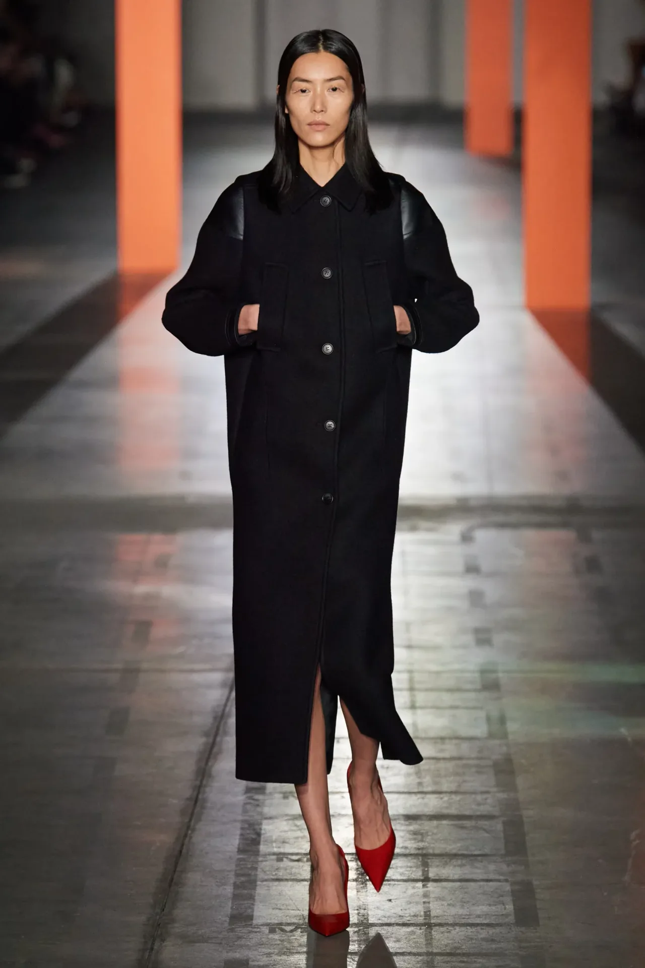 00054-prada-fall-2023-ready-to-wear-credit-gorunway