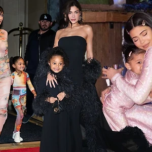 Những lần diện đồ đôi của mẹ Kylie Jenner và con gái “fashionista nhí” Stormi Webster