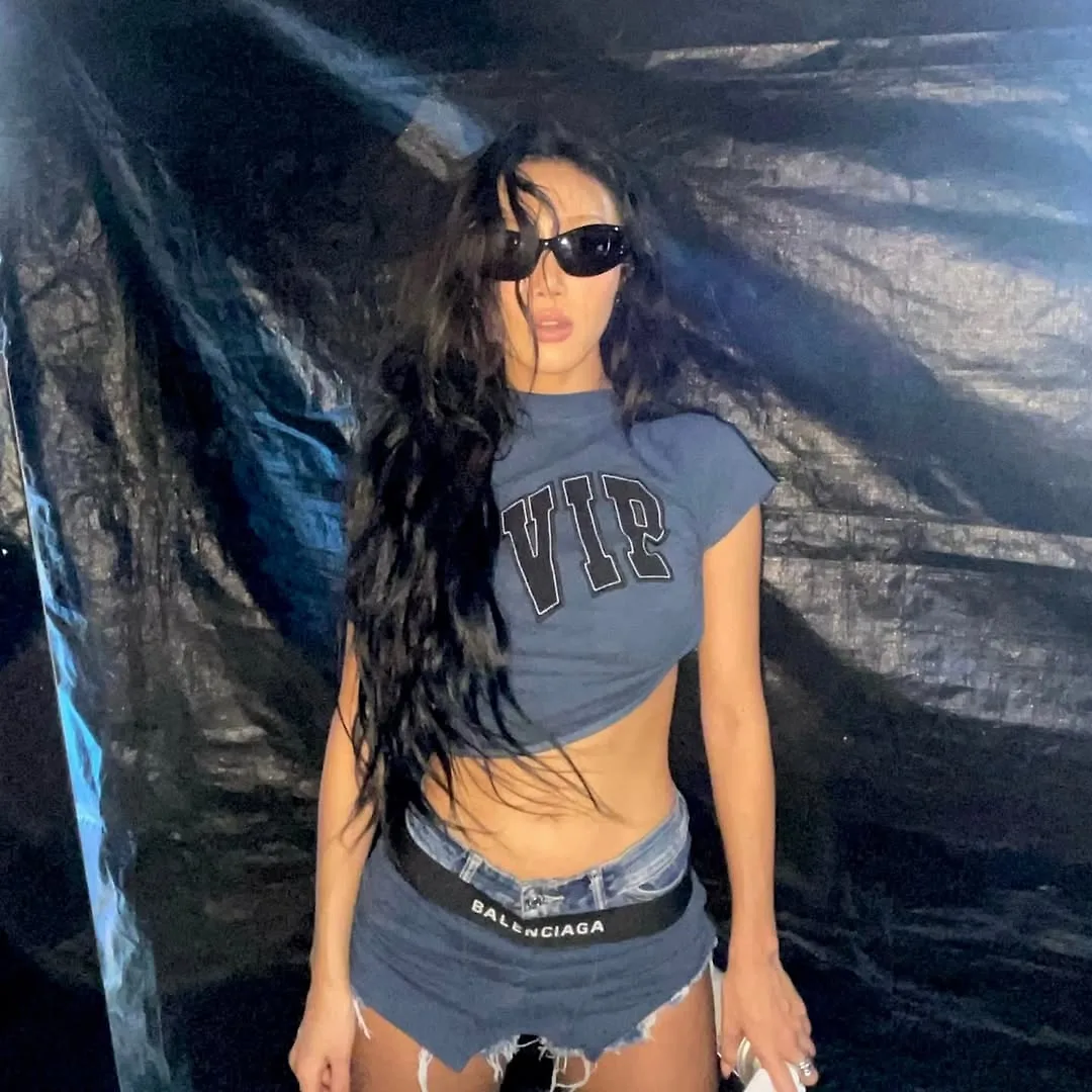 Những cô nàng Sư Tử outfit độc đáo.