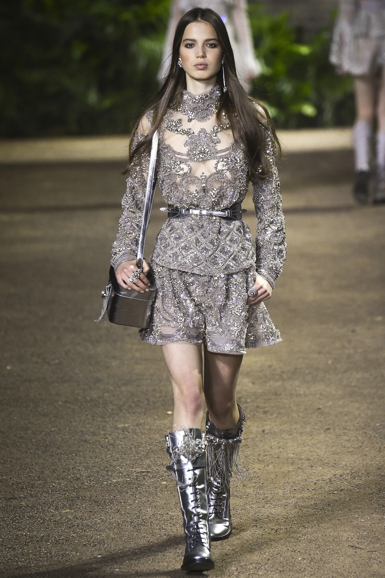 elie-saab-spring2016-ellevietnam(4)