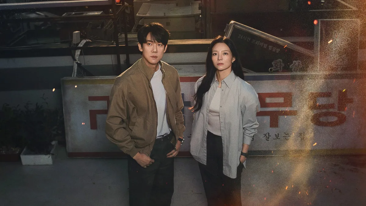Yoo Yeon-seok thủ vai Shin Yi Rang và Esom thủ vai Han Na Hyun trong phim Phantom Lawyer