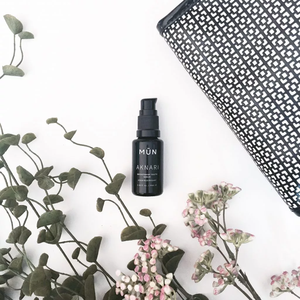 Mun Aknari Brightening Youth Serum. dưỡng da - mun