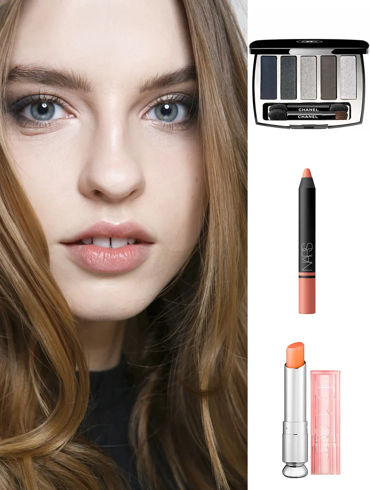 Sản phẩm gợi ý: Phấn mắt khói Chanel, son bút chì Nars, son dưỡng Dior
