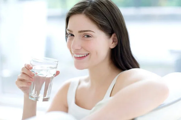 Thói quen tốt là nên uống nhiều nước mỗi ngày