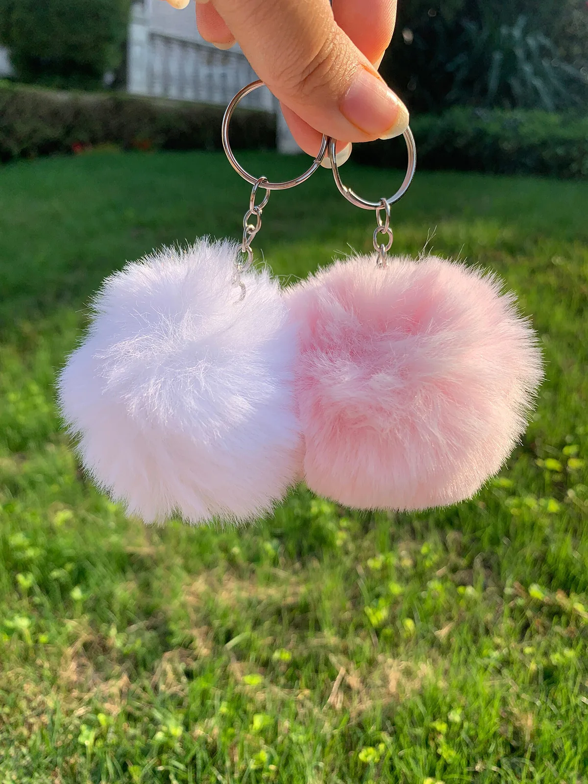móc khóa pom pom