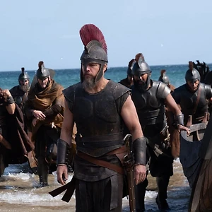 Thế giới phục trang vượt thời gian của “The Odyssey” qua bàn tay thiết kế Ellen Mirojnick