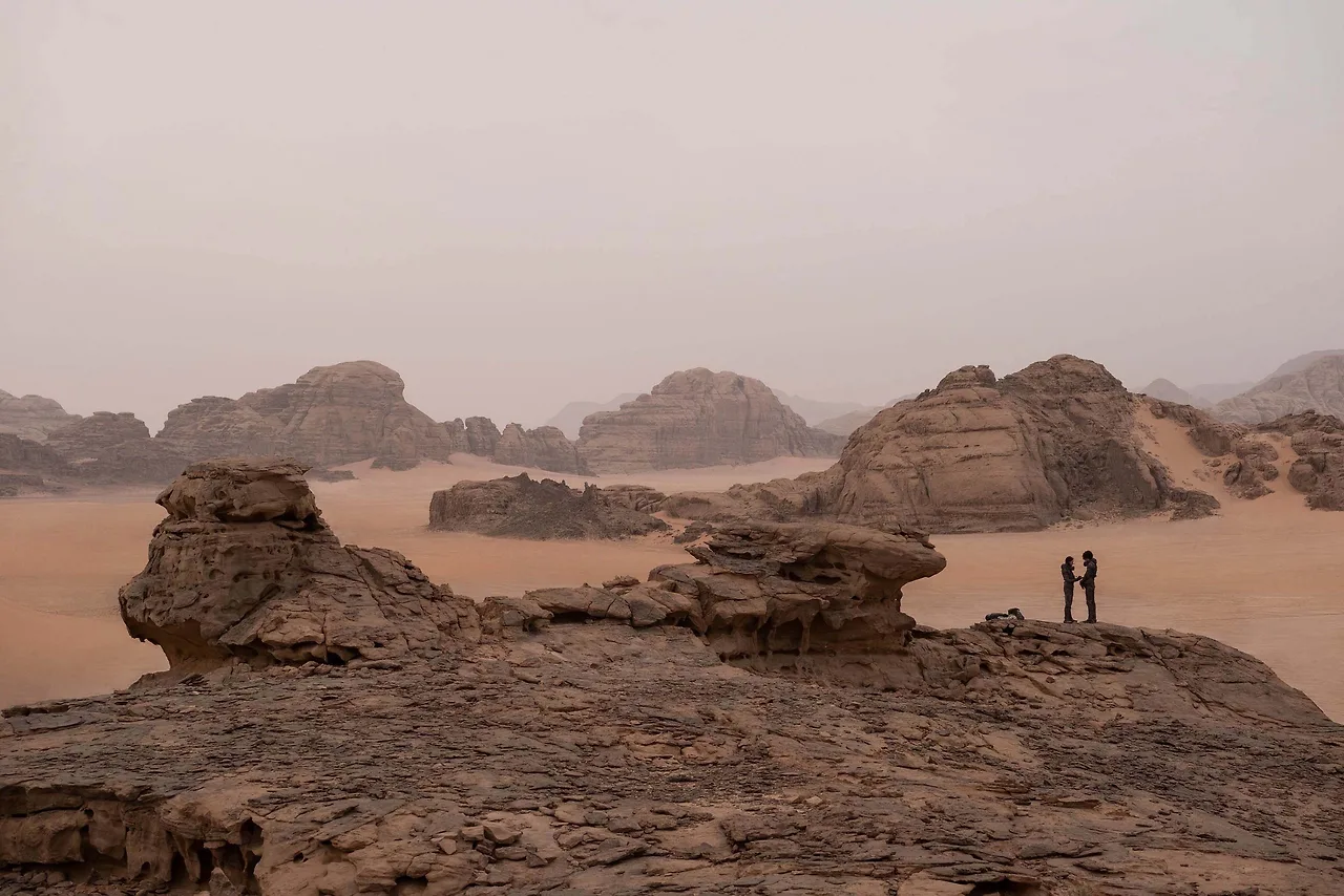 Cảnh sa mạc trong dune hành tinh cát warner bros