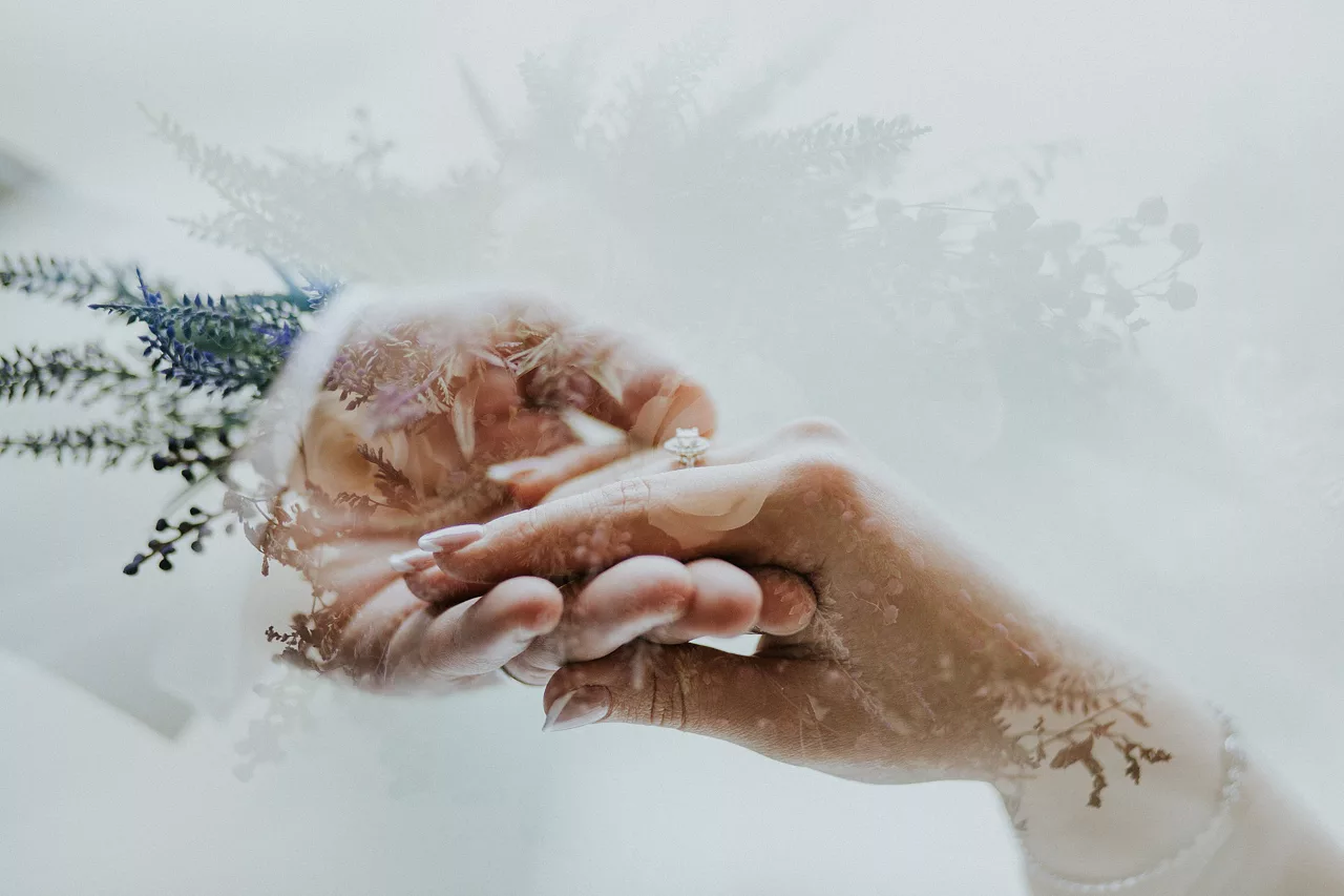 tình yêu quan điểm tình cảm hạnh phúc tròn khi không còn tổn thương