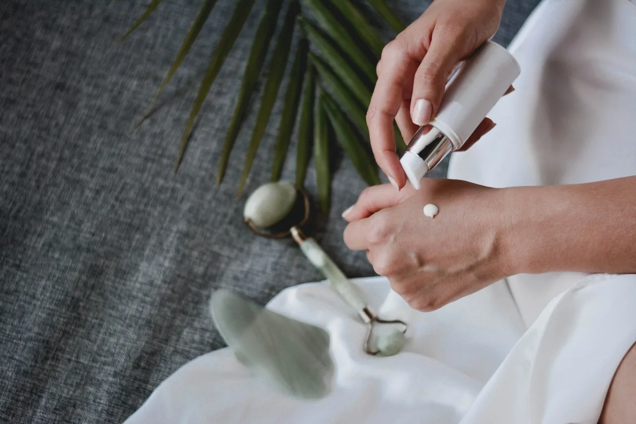 Kết hợp BHA và Retinol trị mụn đầu đen Kết hợp BHA và Retinol trị mụn đầu đen