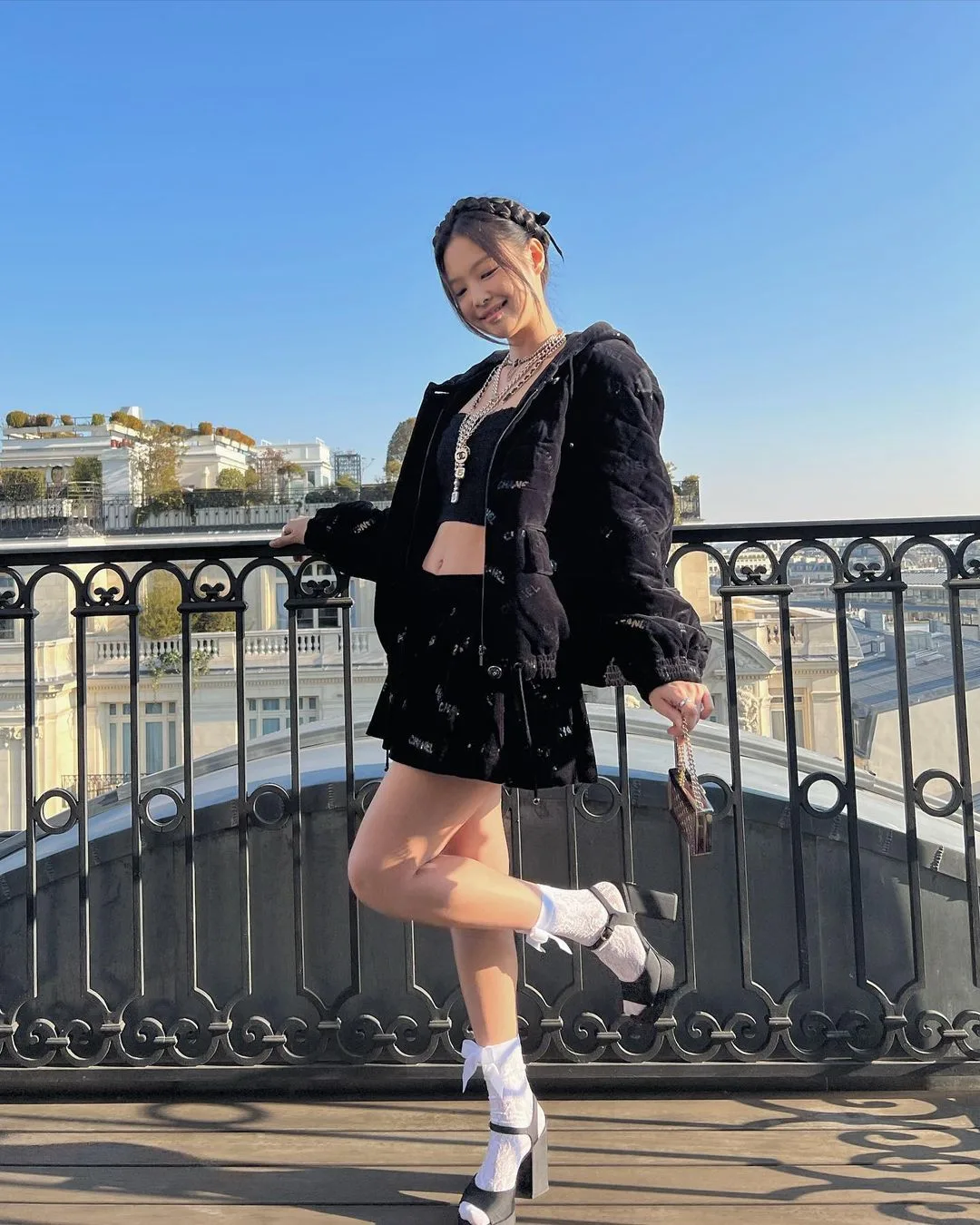 Jennie tại show Chanel Thu Đông 2022 Paris Fashion Week