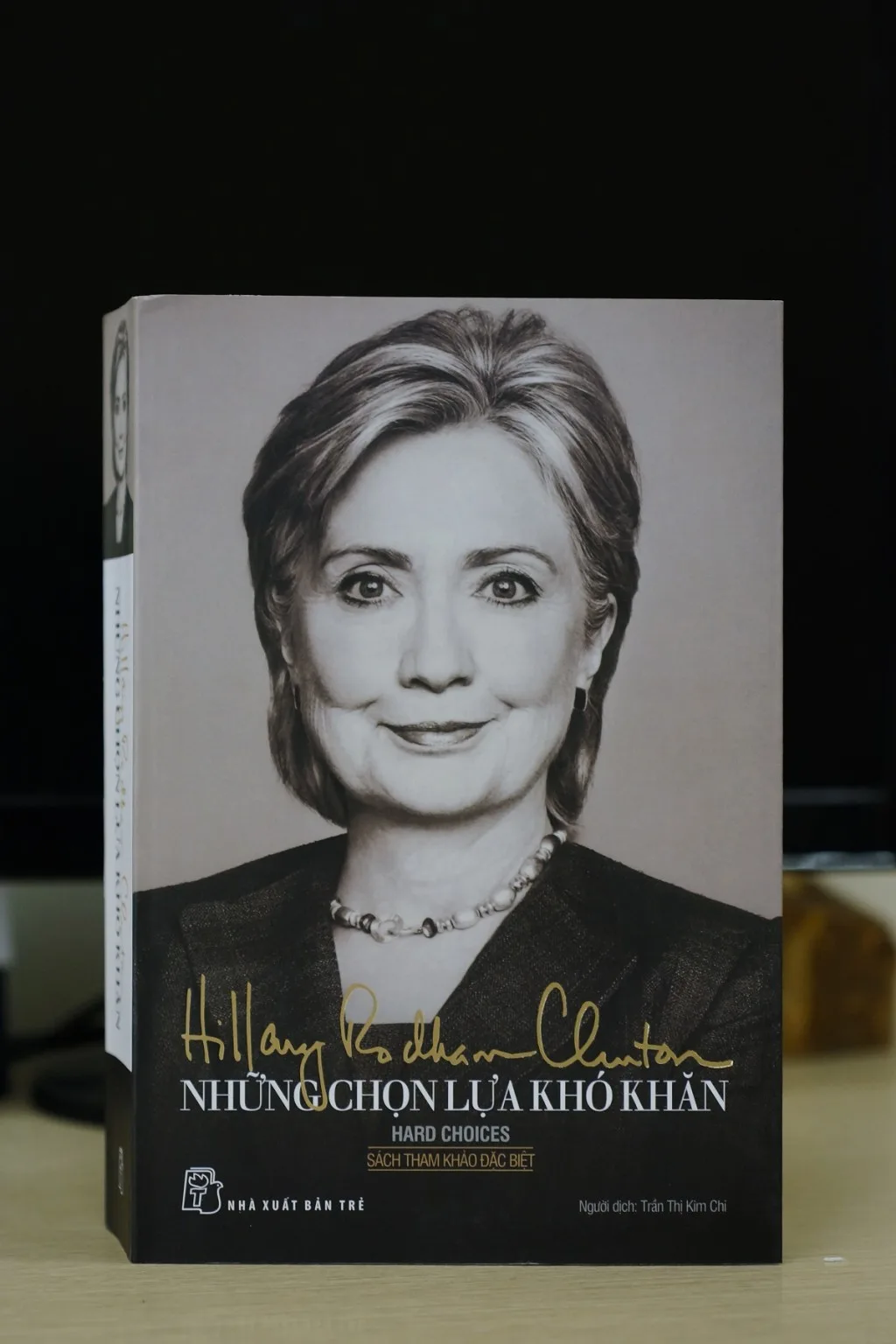 Hillary Cliton và “Những lựa chọn khó khăn”