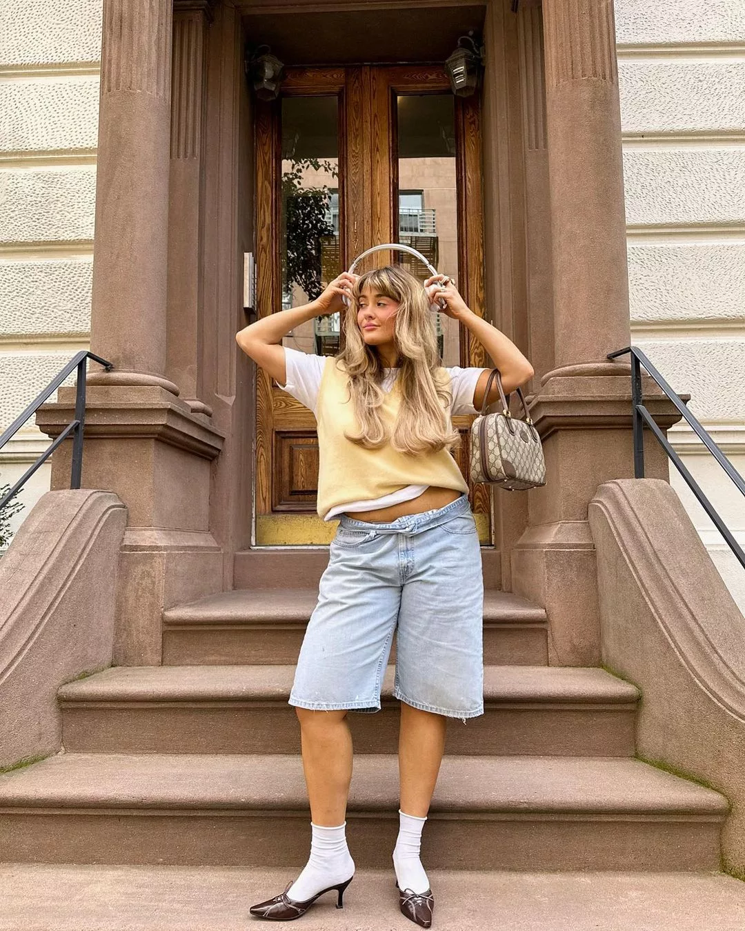 brookefaherty diện kitten heels giày cao gót