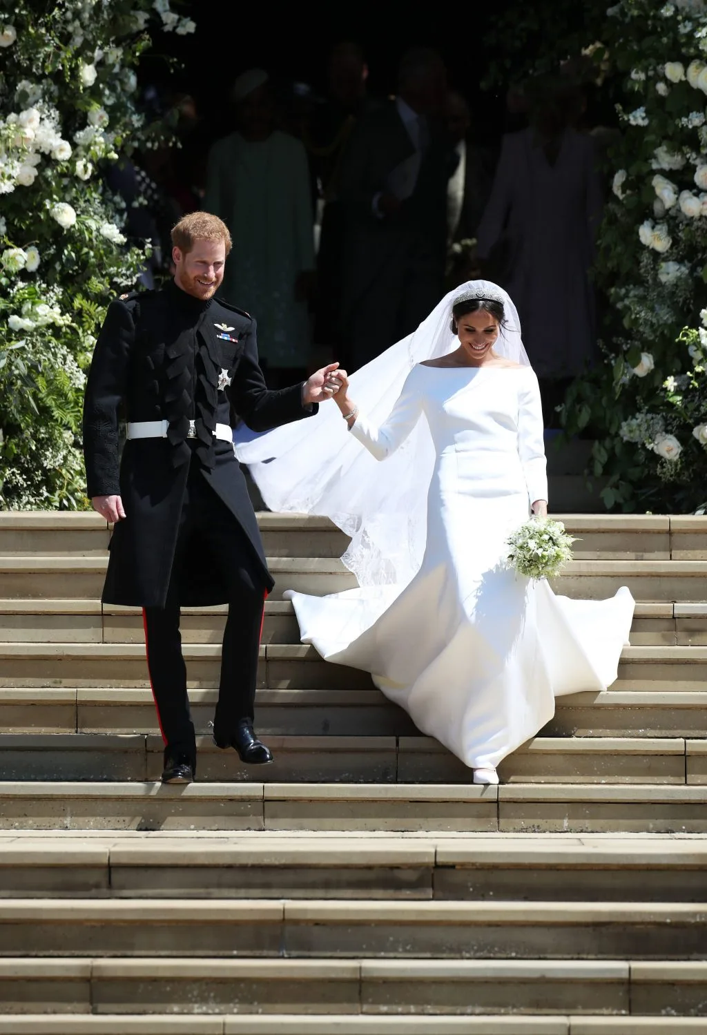 Xu hướng thời trang cưới lấy cảm hứng từ váy cưới của Chiara Ferragni và Meghan Markle 32