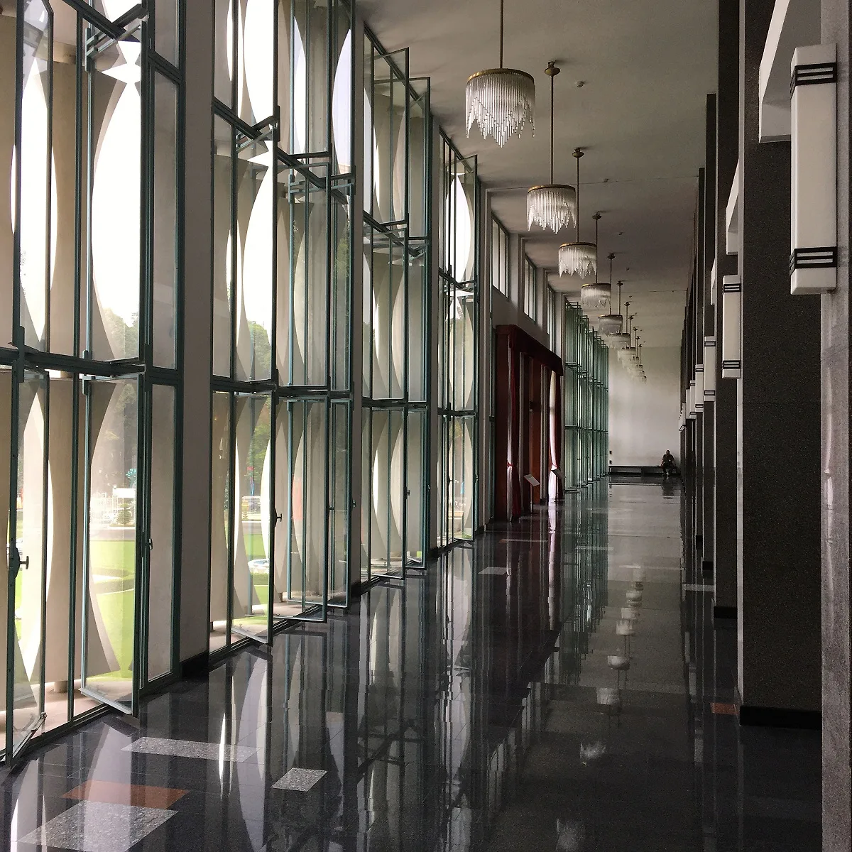 rèm hoa đá Dinh Độc Lập
