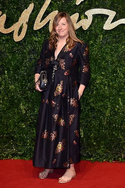 NTK Sarah Burton của Alexander McQueen