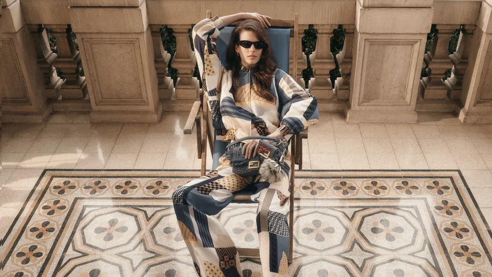 áo hoodie BST Fendi Summer 2025