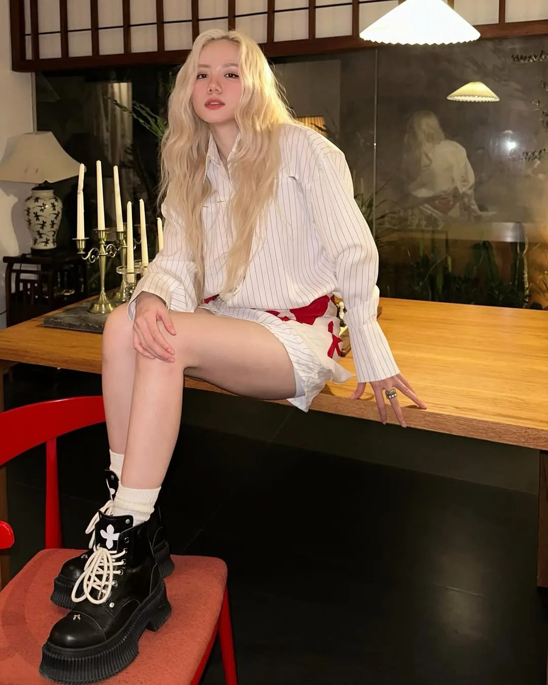 Phương Ly em xinh say hi