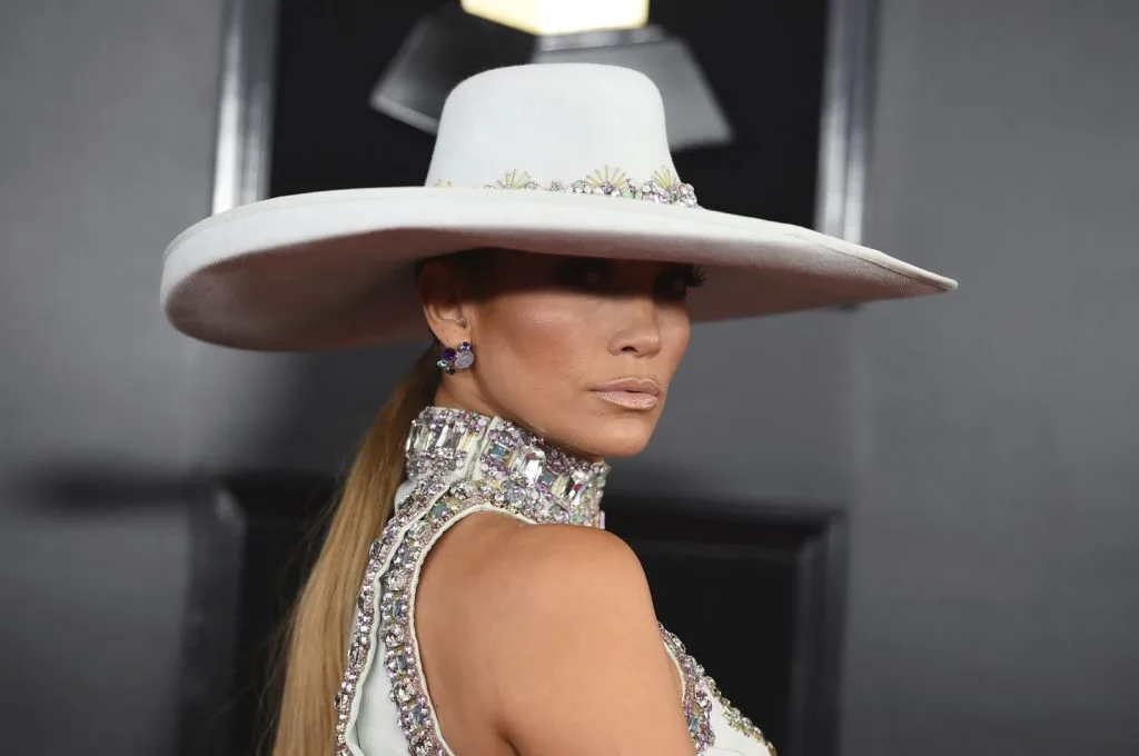 elle viêt nam thời trang thảm đỏ grammys 5