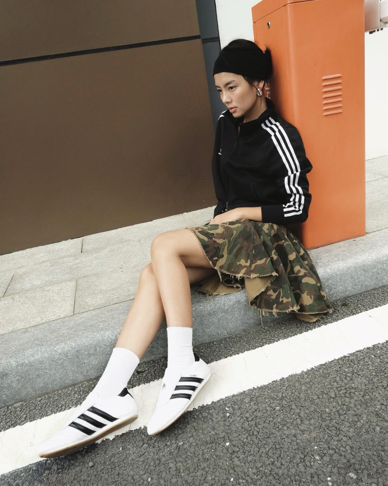 Yum giày thể thao adidas