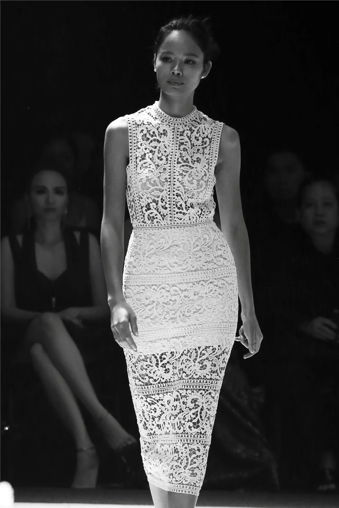 Lam Gia Khang ELLE Show 03