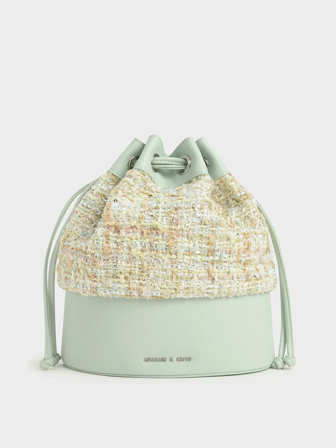 túi xách thu đông hình xô charles & keith