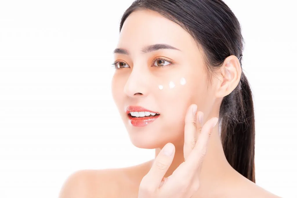 Quá trình chăm sóc giúp bảo vệ làn da. Quá trình chăm sóc giúp bảo vệ làn da.