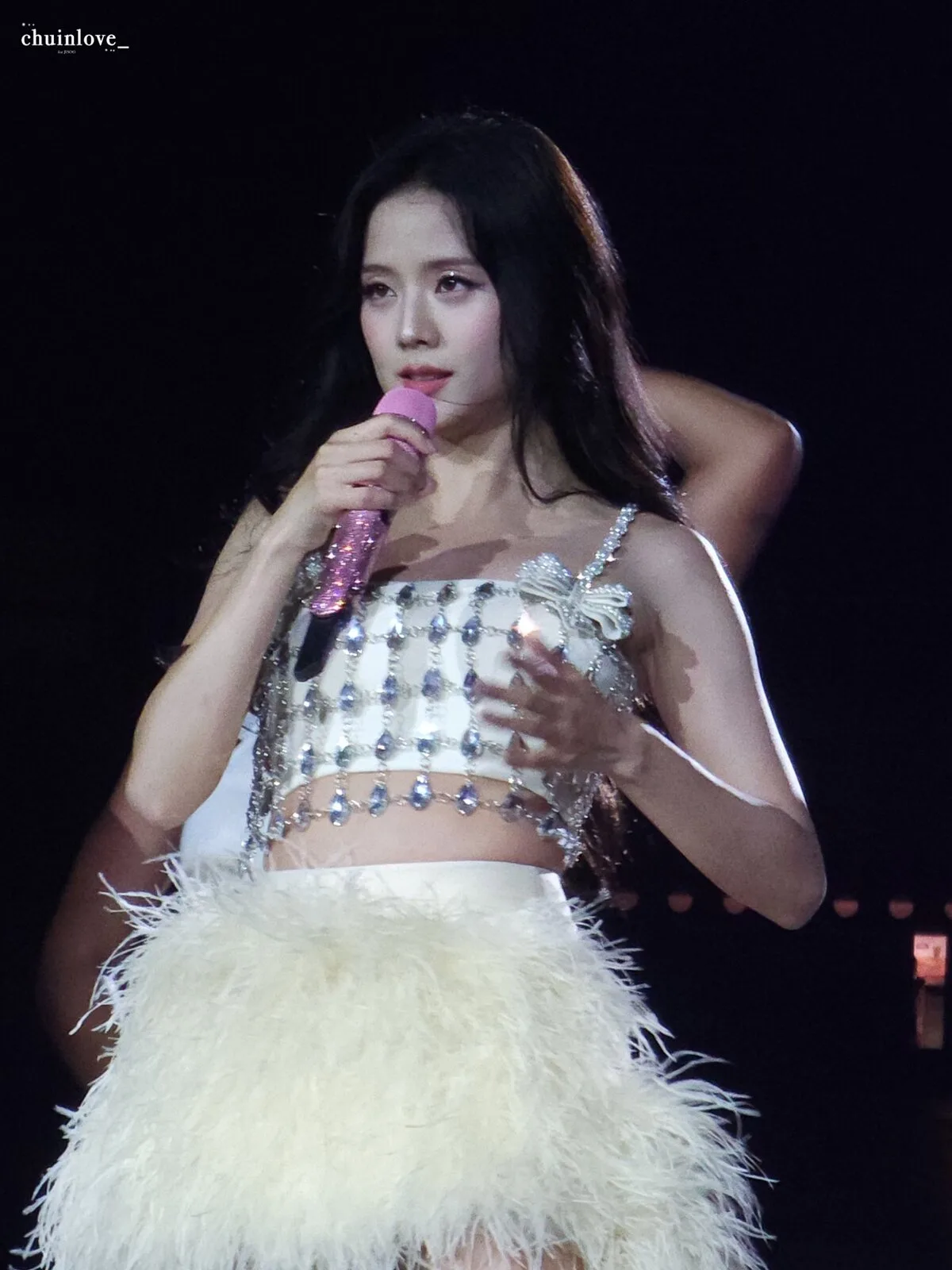 thời trang thương hiệu Chuinlove của Jisoo