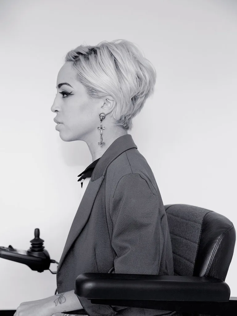 vẻ đẹp đạc biệt của làng thời trang Jillian Mercado