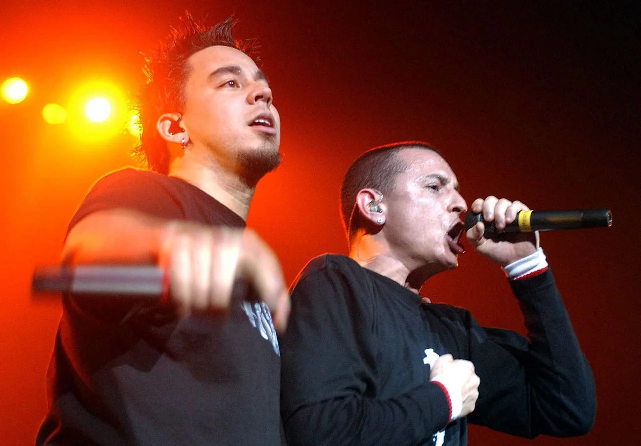 chester benning ton nhom nhac linkin park - elle vietnam 4