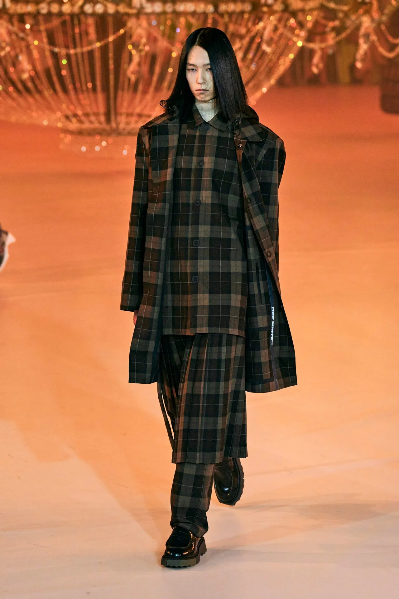 Off-White Thu Đông 2022 look 14