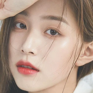 10 loại serum vitamin C đang khuynh đảo thị trường làm đẹp