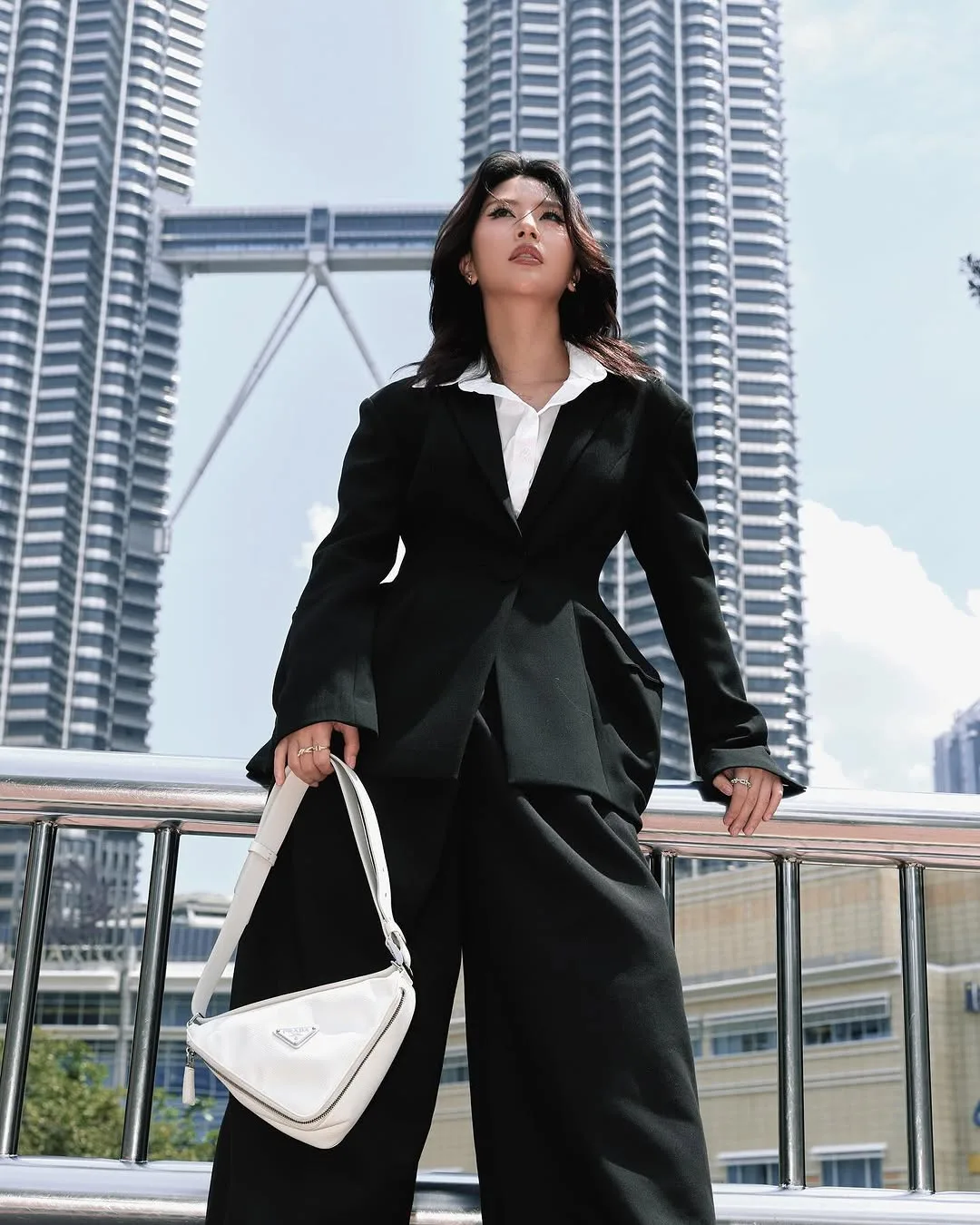 quynhanhshyn_ diện vest chiết eo