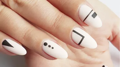những mẫu móng tay đẹp cho 2018 đen trắng những mẫu móng tay đẹp cho 2018 đen trắng